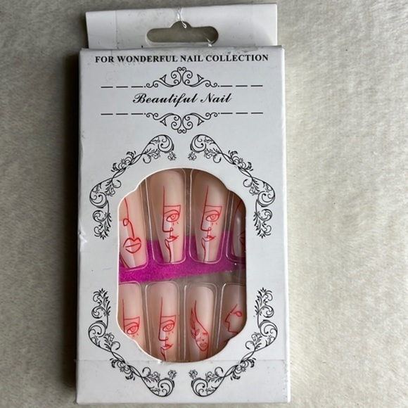 New‎ Lady Faces Press-On Nails - 24 Pieces in Red, White, and Nude Acrylic - Picture 2 of 4